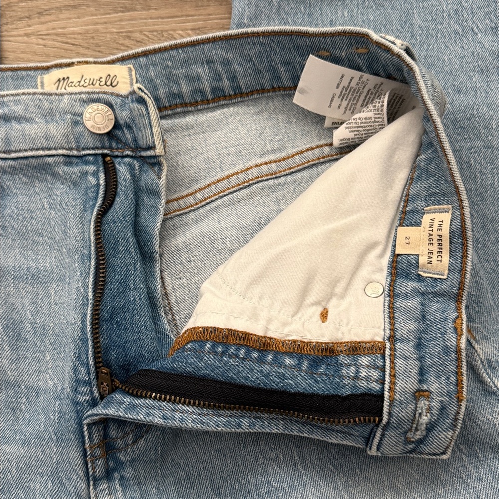 Madewell Perfect Vintage Jeans - Picture 3 of 7